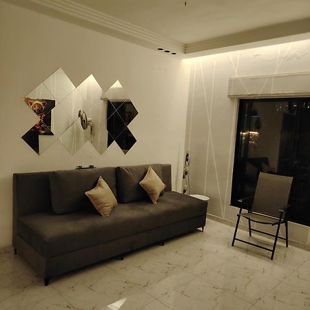 Abu Alzoz Home سكن مشترك Amman Buitenkant foto